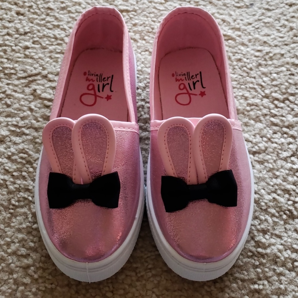 Olivia Miller girls slip on shoes/sneakers
